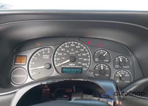 1999 Chevrolet Silverado 2500 z USA, uszkodzony, nr VIN 1GCGC24U0XE191334